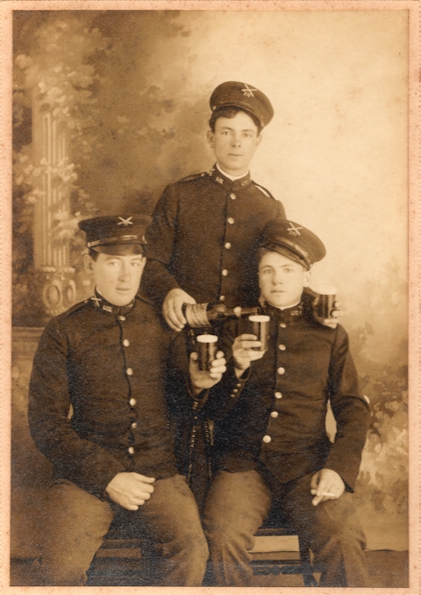 Artillerymen enjoying a Towsend Beer - image